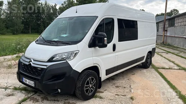 Pārdod ļoti labi sakomplektētu busu. 
Visplašākais buss, kas garumā ir zem