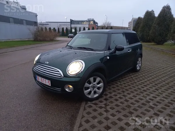 Pārdodu Mini Cooper Clubman 1.6 benzīns. Nobraukums 251000 km. Laba komplekt