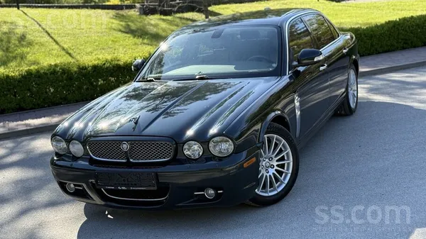 Jaguar Pardodu Jaguar XJ Long ar 2.7Cdi-165Kw motoru. Aut