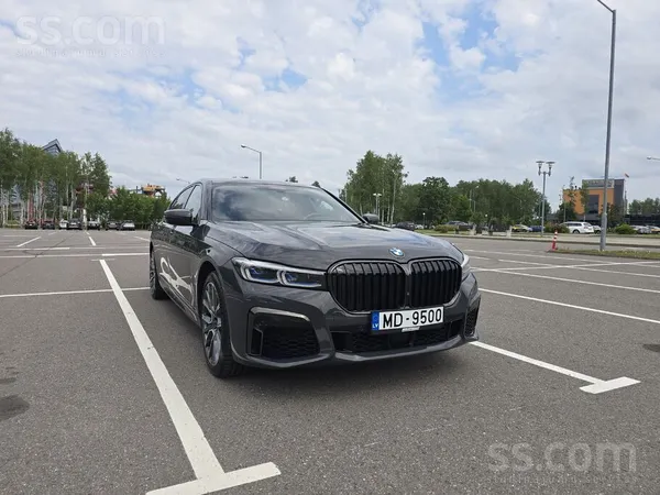 BMW Bmw 750li xdrive 530hp. 