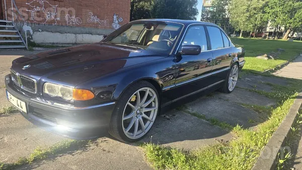 BMW 740 - 1