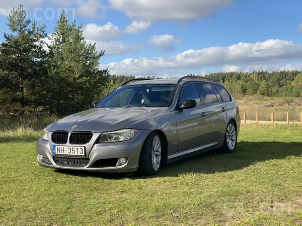 Pārdodu BMW E91 320d ar 130 kW dīzeļdzinēju. Auto ar labu komplektāciju, spo