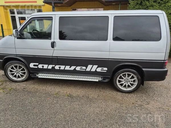 Volkswagen Caravelle - 1