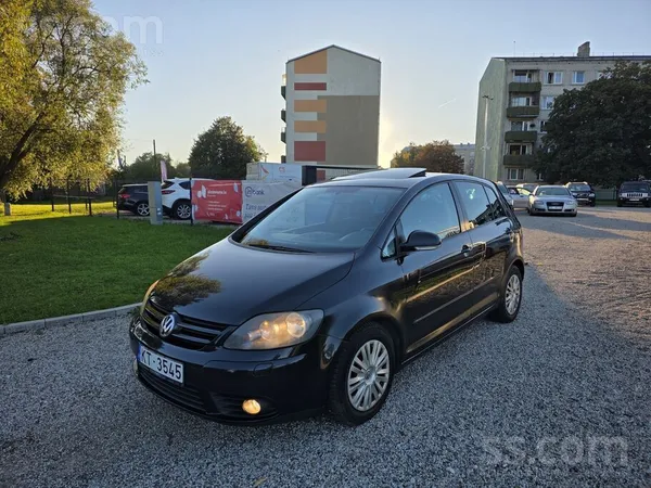 VW Golf Plus 2005.g. 1.9tdi 77 kW dīzelis ar manuālo ātrumkārbu. 

Auto ir