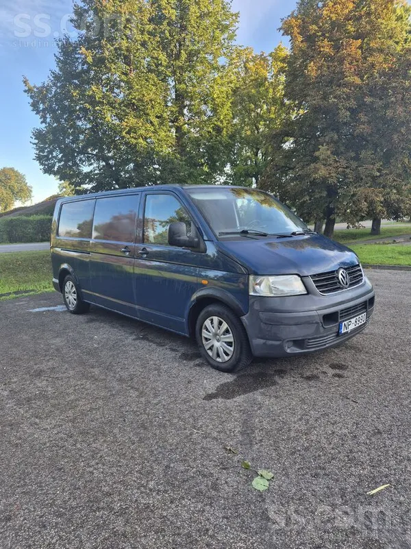 Volkswagen Transporter - 1