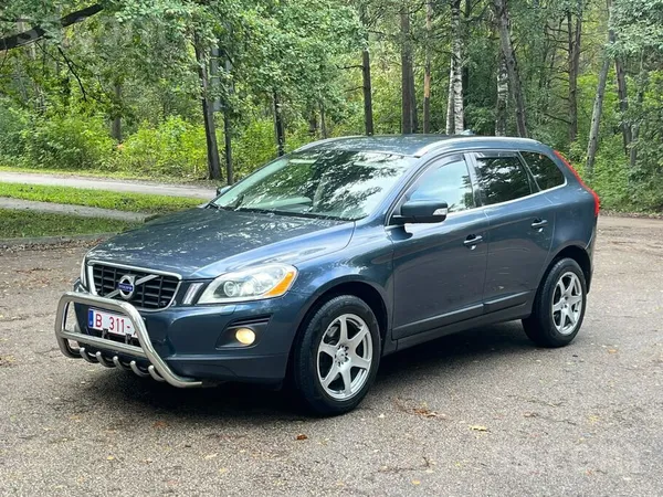 Volvo Volvo xc60, 2.4 dīzelis, mehāniskā ātrumkārba, 2 a