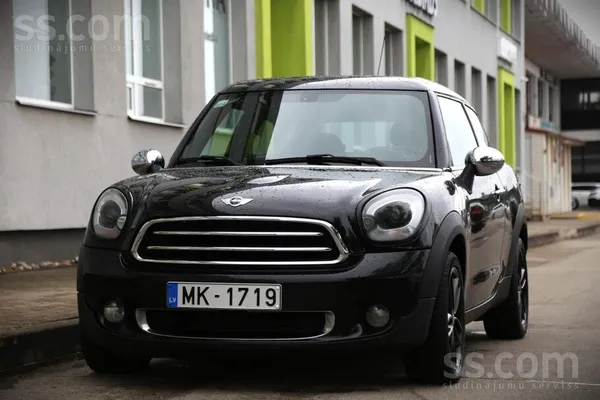 MINI Paceman