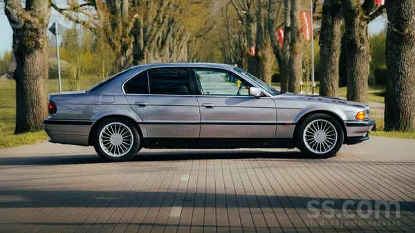 BMW Labā tehniskā un vizuālā stāvoklī. Tikko izieta ja