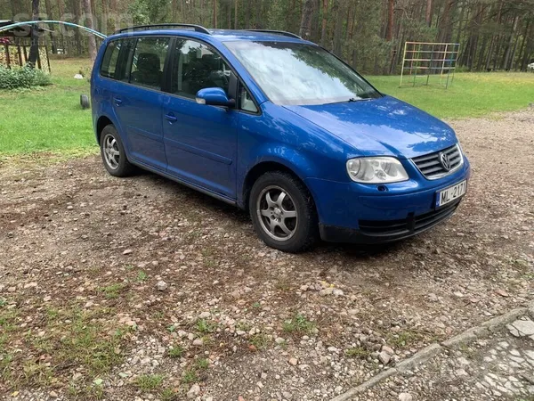 Volkswagen Touran 2003, 1.6 benzīns, Manuāls, Furgons, Zils — Latvijā