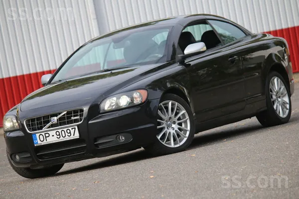 Volvo C70 2.4D5 120kw
Automašīna ir vienā īpašnieka rokās kopš 2017. gada.