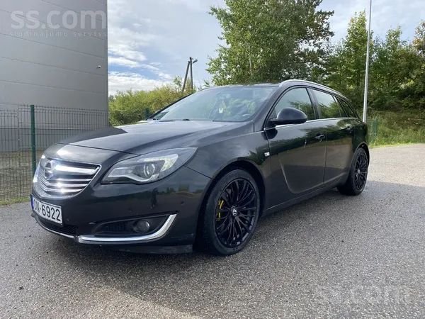 Opel Insignia - 1