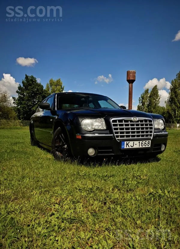 Pārdodas Chrysler laba stāvoklī, daudz kas sataisīts, pirms skates uztaisīta