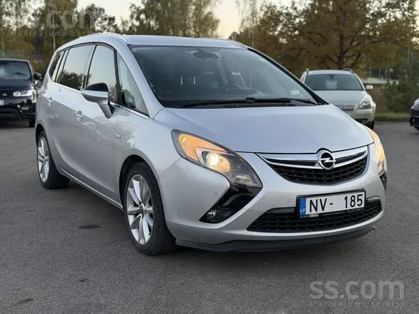 Opel Zafira Tourer, 2.0D, 7 sēdvietas. Pirms diviem gadiem ievesta no Vācija