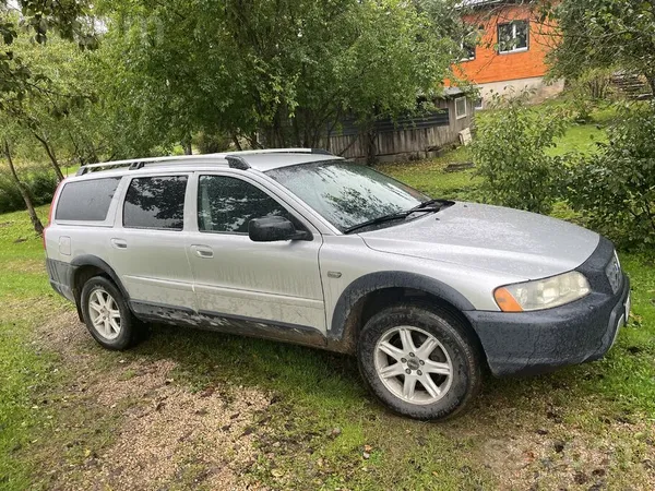 Tirgoju labu auto. 2023.gadā ievests no Zviedrijas. Ripo labi, pilnpiedziņa