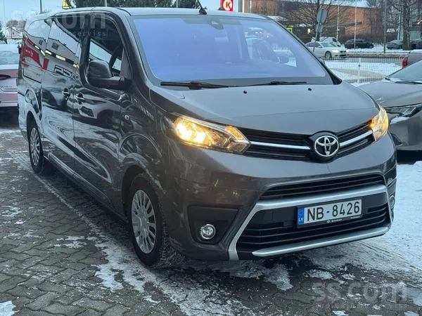 Toyota Proace Long Double side door Shuttle. Cena ar Pvn. 

Automašīna pir