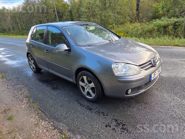 Volkswagen Golf 5 - 1
