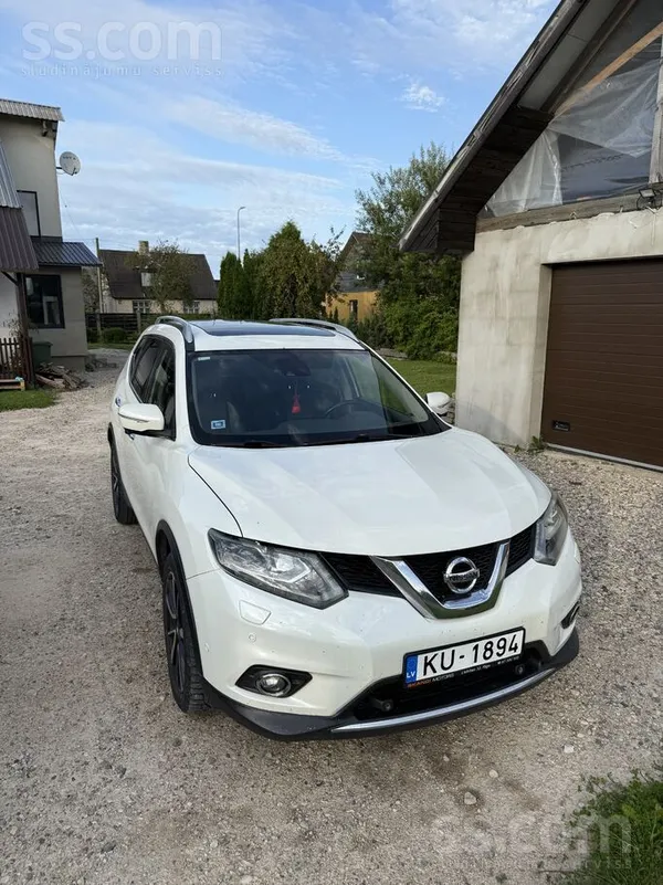 Tiek pārdota ģimenes automašīna, 2017. Gada. 
Mašīnu var apskatīt Kandavā v