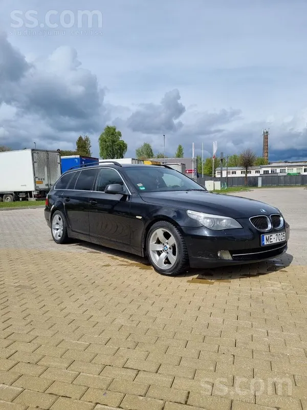 BMW 530
