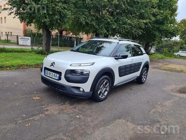 Perlamuts. Citroen C4 Cactus , 1.2 benzīns, 81 Kw. 
Teicams tehniskais un v