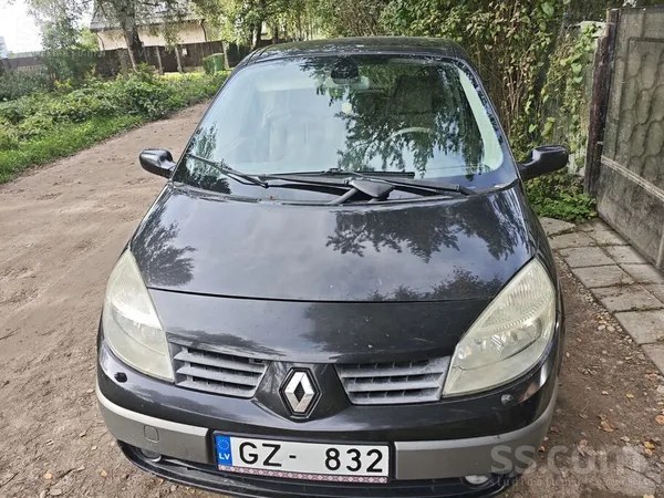 Renault Scenic - 1