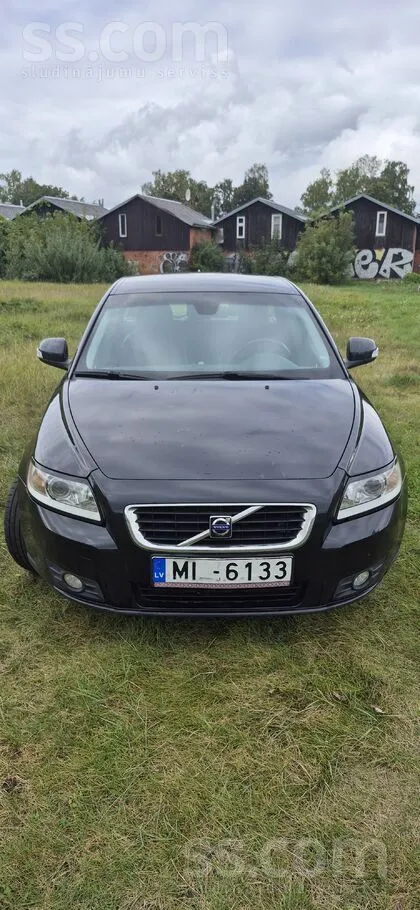 Pārdodam savu mīļo mašīnīti Volvo V50, ar 1.6 dīzeli, 2011. gada un 334 850