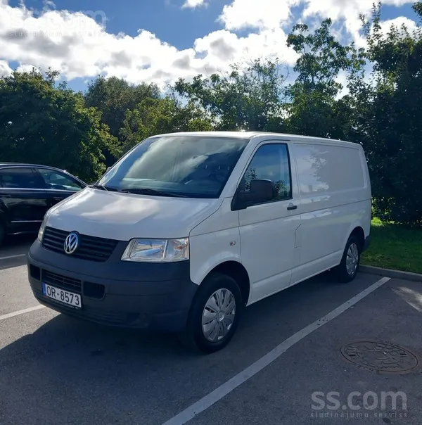 Volkswagen Transporter - 1