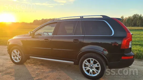 Volvo Xc90, R-Design. Auto ir kopts un tehniski labi uzturēts. Uzticams auto