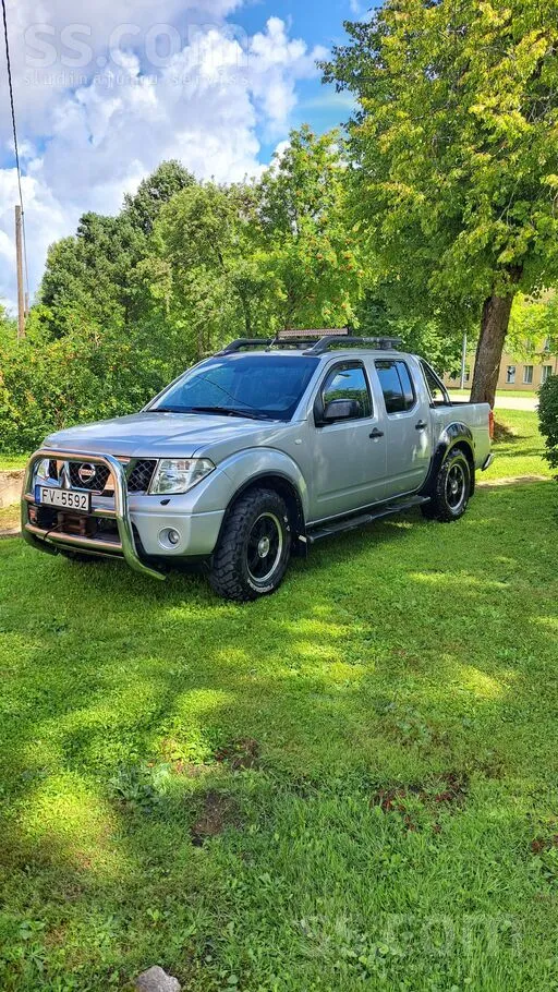 Nissan Navara - 1