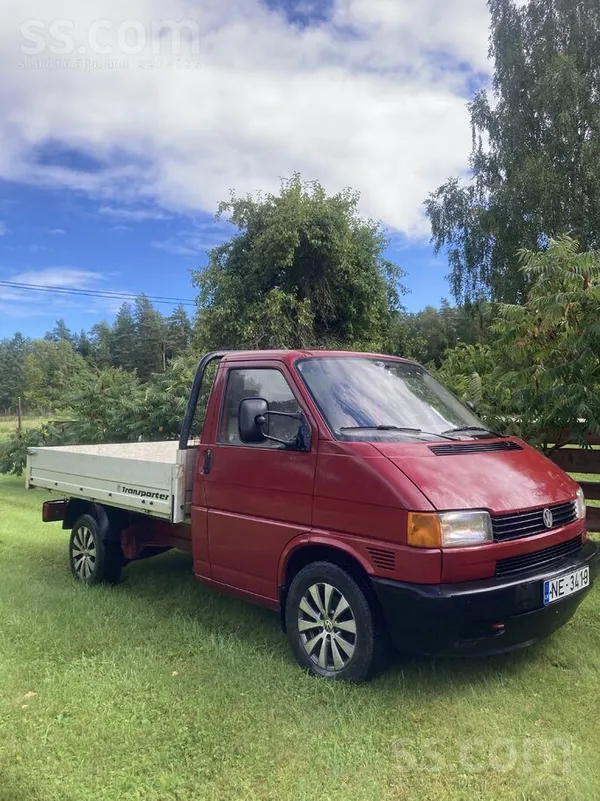 Volkswagen Pārdod auto labā tehniskā un vizuālā stāvoklī. Vēl