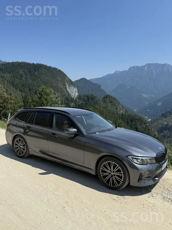 BMW 320