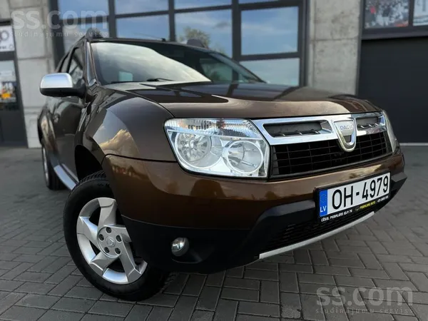 No Francijas Dacia Duster -63kw/85zs labā tehniskā un vizuālā stāvoklī.