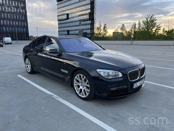 BMW Pārdodu BMW 750D xDrive, M pakete, melns komforta 