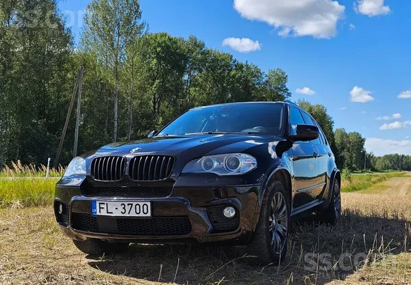 BMW X5 M-Pack. 225kw TA 5.05.2027
Ļoti skaists, kopts auto. 

- Krāsa: Ru