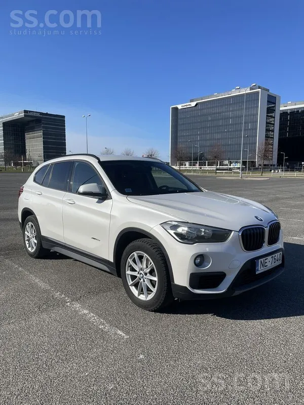 BMW X1