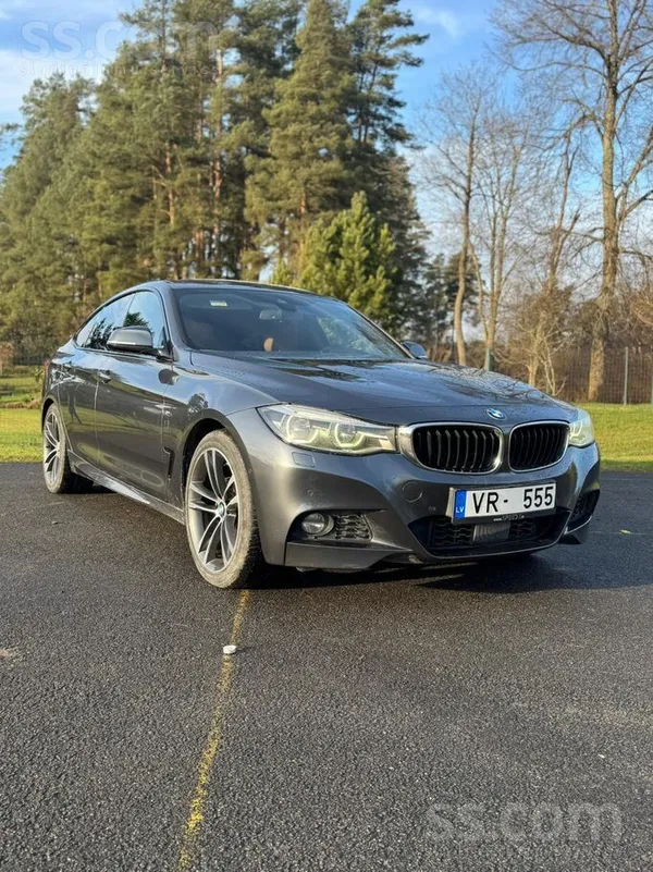 BMW Bmw325 ar biturbo dzinēju. 