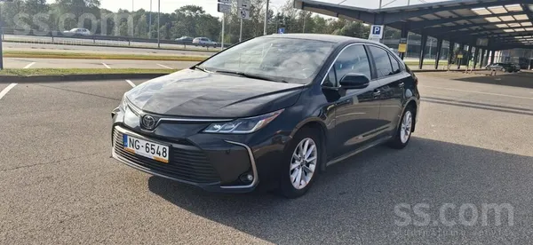 Toyota Corolla - 1