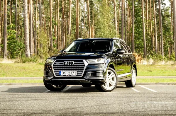 Audi Q7 - 1