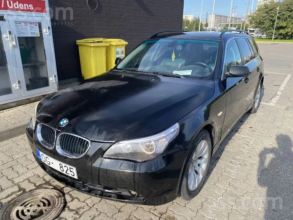 BMW 315000km originals nobraukums ir servisa gramatina