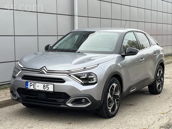 Citroën C4 (2016) 1.2 benzīns 96 kW Automāts - Balta pērle. 

Pārdodu Citr