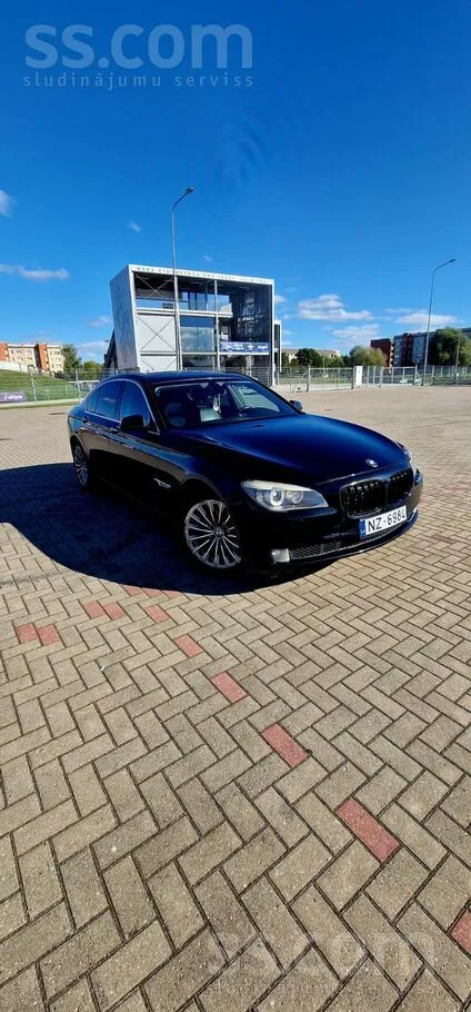 BMW 740 2012, 3.0 benzīns, Automāts, Sedans, Melns — Latvijā