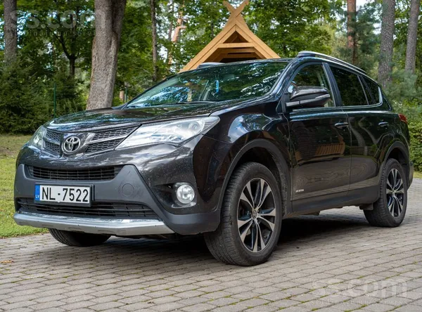 Toyota Rav4, d 4×4, 2.2 dīzeļdegvielas dzinējs ar 110kw j