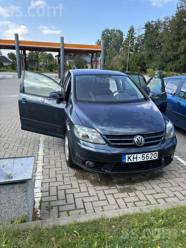 Volkswagen Pārdodu Volkswagen golf plus 2005 1.6 benzīns