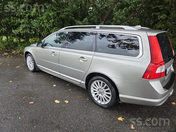Volvo V70