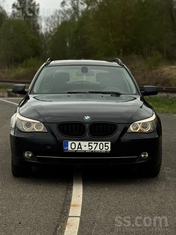 BMW 525