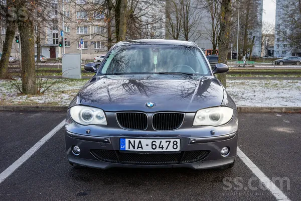 BMW 118 2006, 2.0D dīzelis, Manuāls, Hečbeks, Pelēks — Latvijā