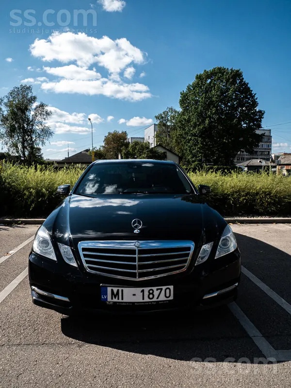 Mercedes E350