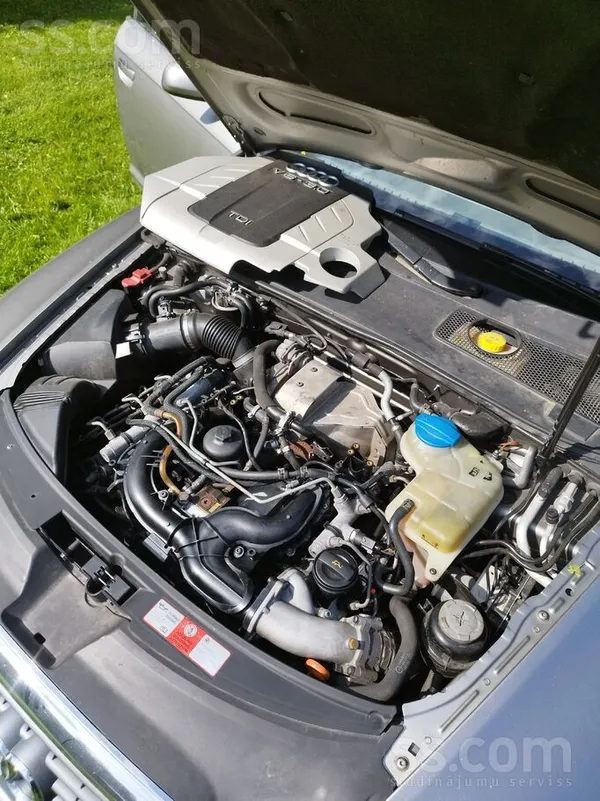 Audi quattro 3.0d automāts ar kārbas defektu. Salons pusādas alkantara , gri