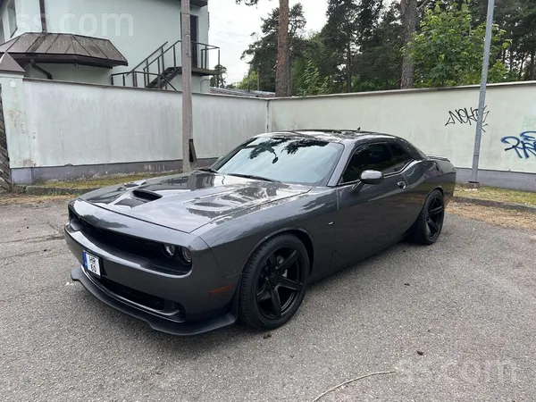 Dodge Challenger