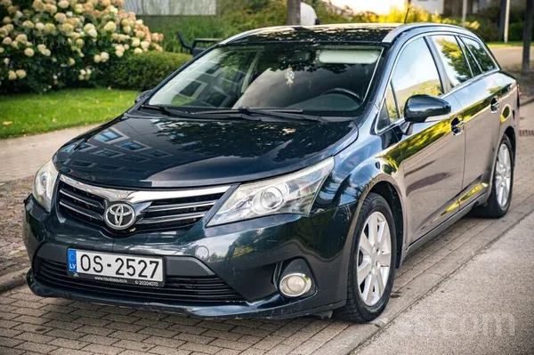 Toyota Avensis - 1