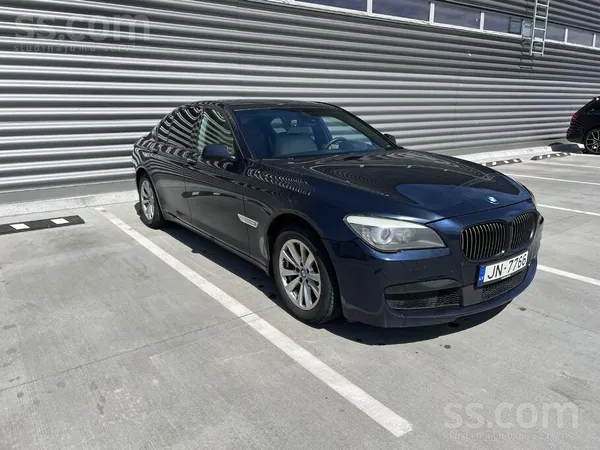 BMW BMW 740d, Mpack, ādas komforta salons, priekšā ele